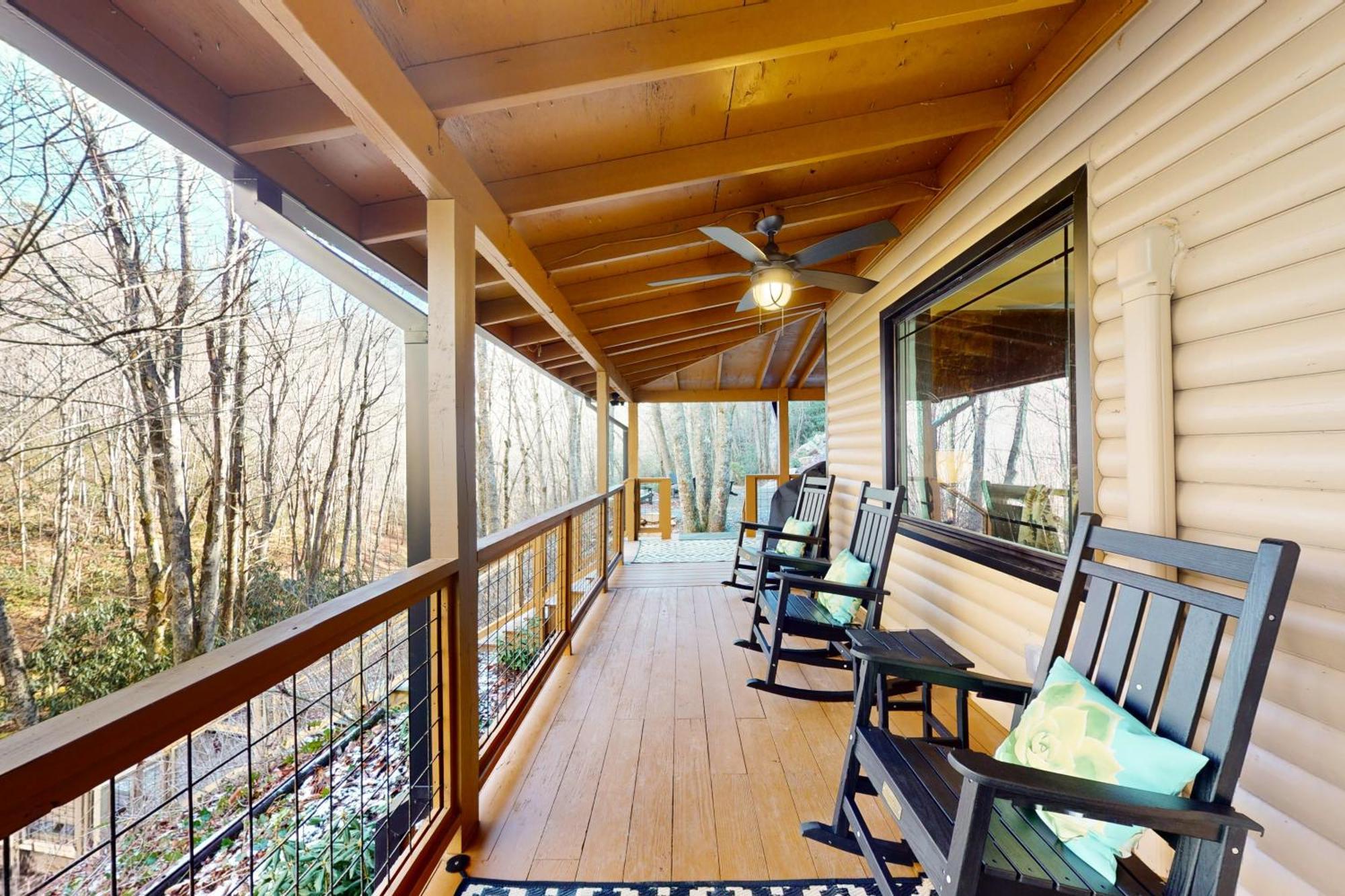 Fulmers' Fish Camp Maggie Valley Extérieur photo